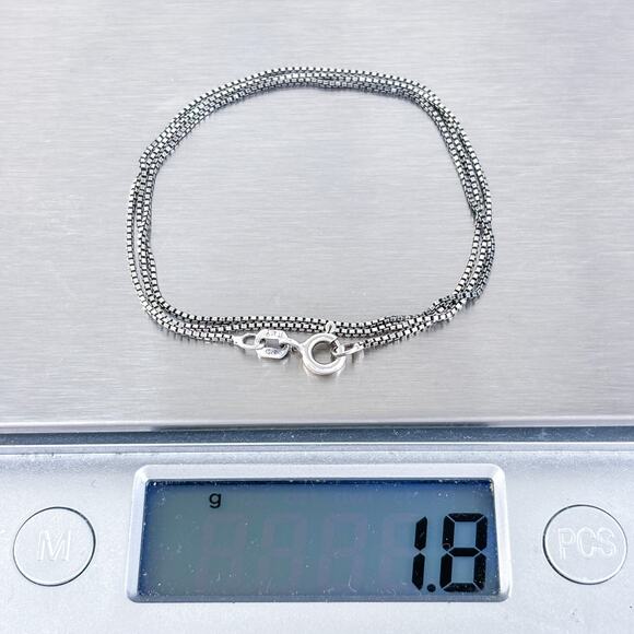 Vintage Italy Sterling Silver 925 0.8mm Box Chain Necklace 16” - Picture 3 of 3